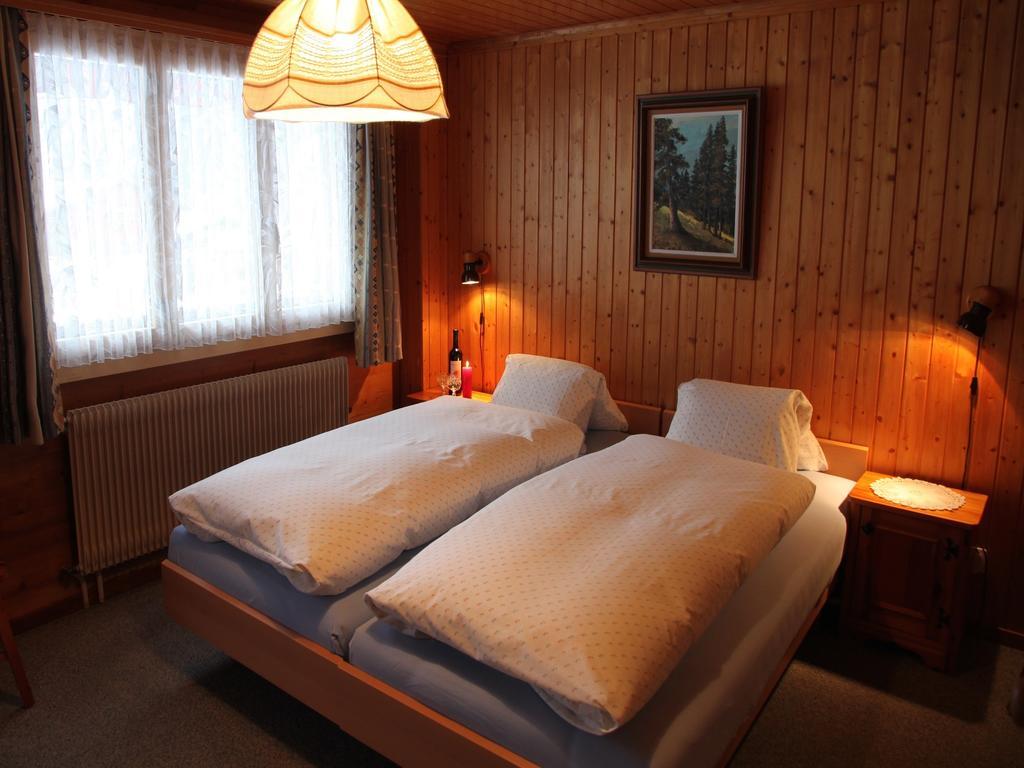 Apartamento Haus Bel-Air Grächen Habitación foto